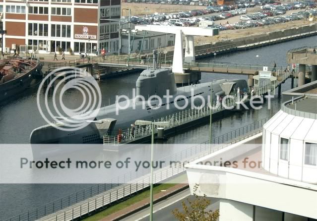 2004-Bremerhaven_U-Boot-Museum-Sich.jpg