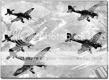 ju-87_stuka_formation1.jpg